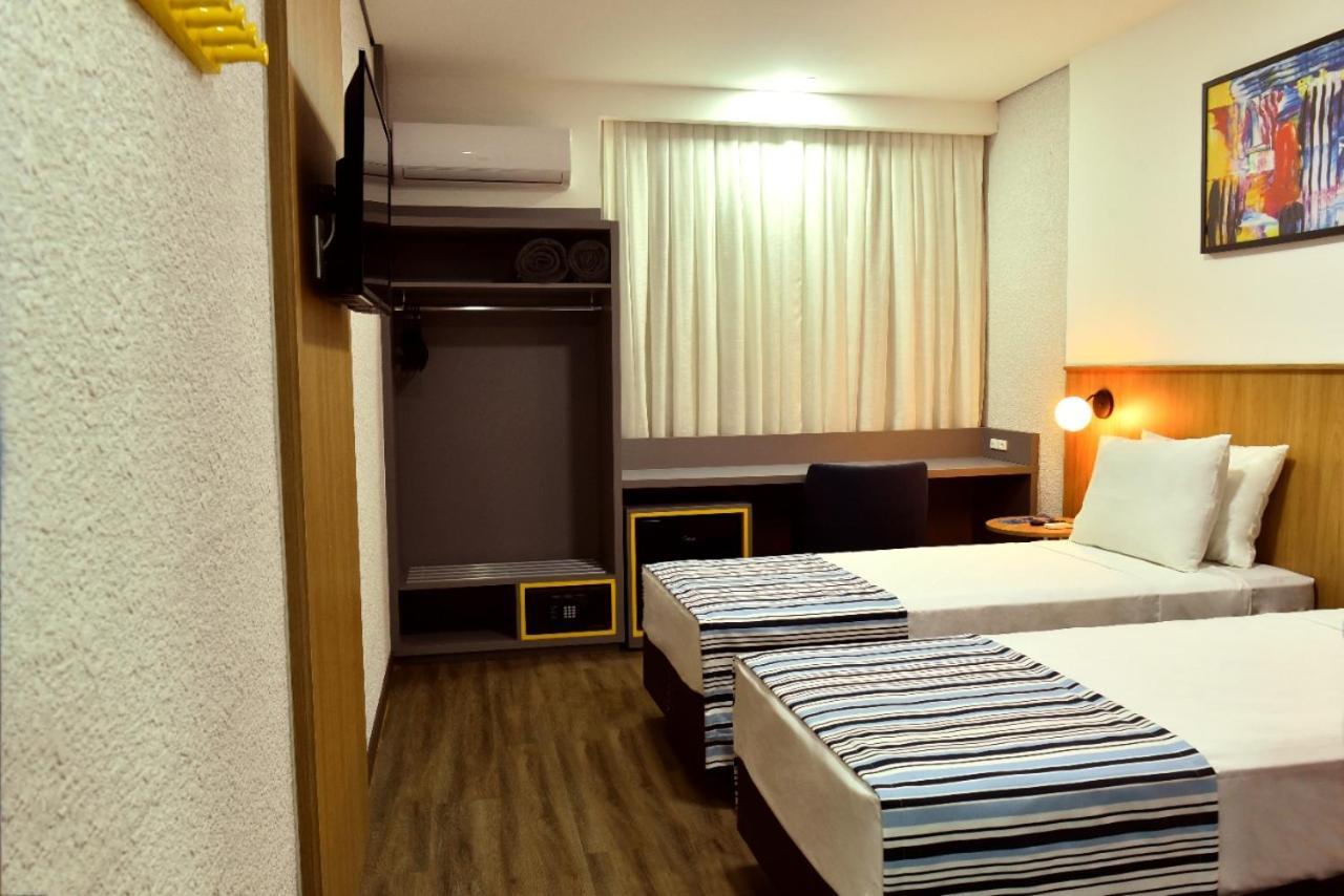 Days Inn By Wyndham Cascavel Cascavel  Extérieur photo